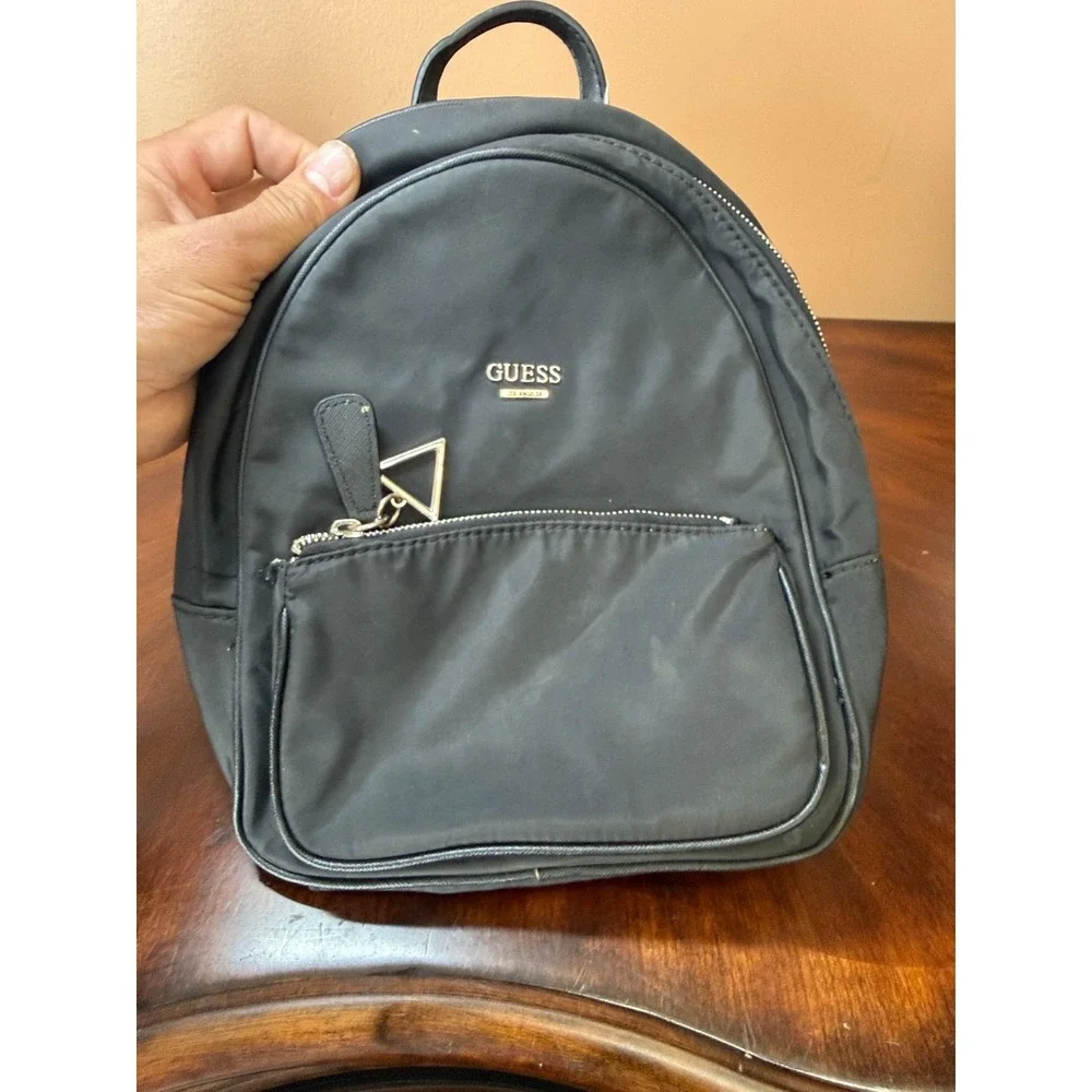 ‎Backpack
